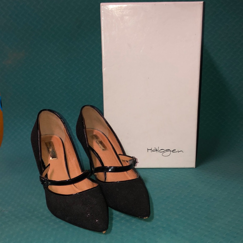 Women’s Halogen Black Stingray Print Leather Mary Jane Pumps